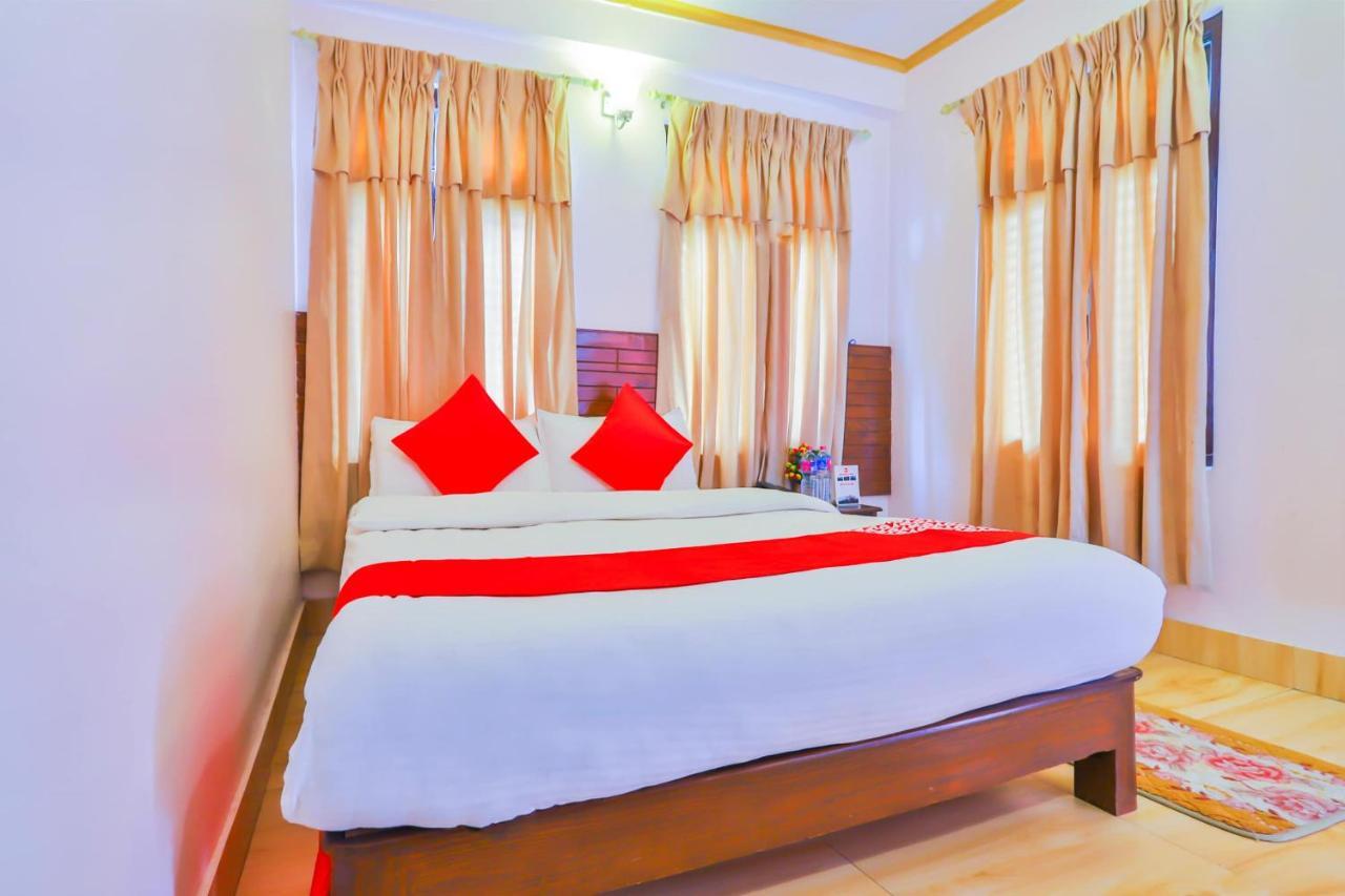Hotel Alpine Villa Pokhara Exterior photo