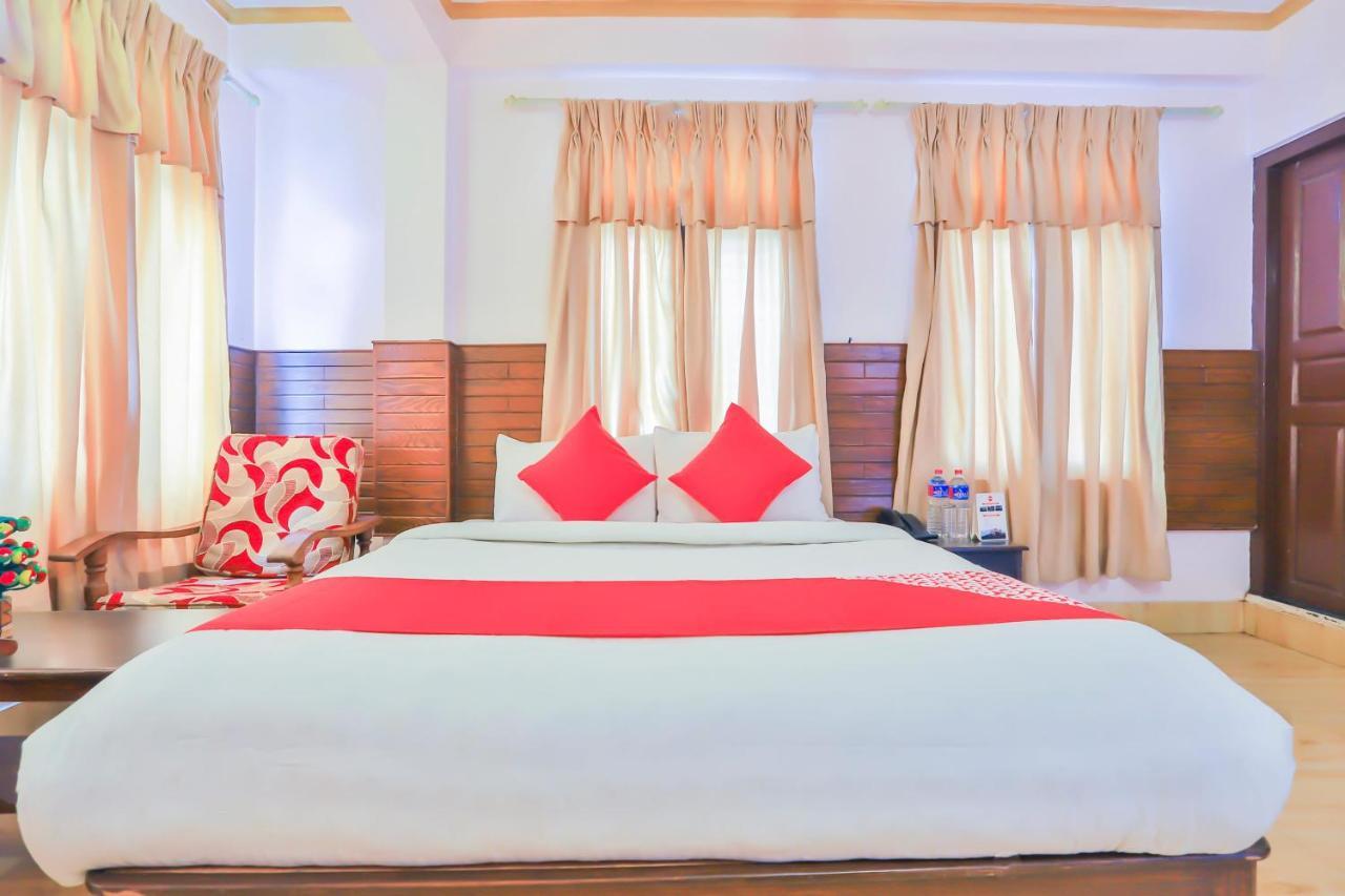 Hotel Alpine Villa Pokhara Exterior photo